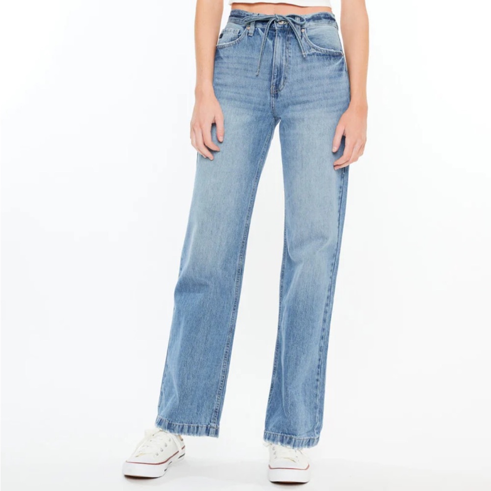 KanCan Hilo Ultra High Rise 90's Flare Jeans